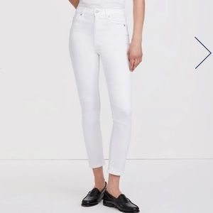 7 for All Mankind illusion white stretch ankle jeans. Size 27, fits like 26.